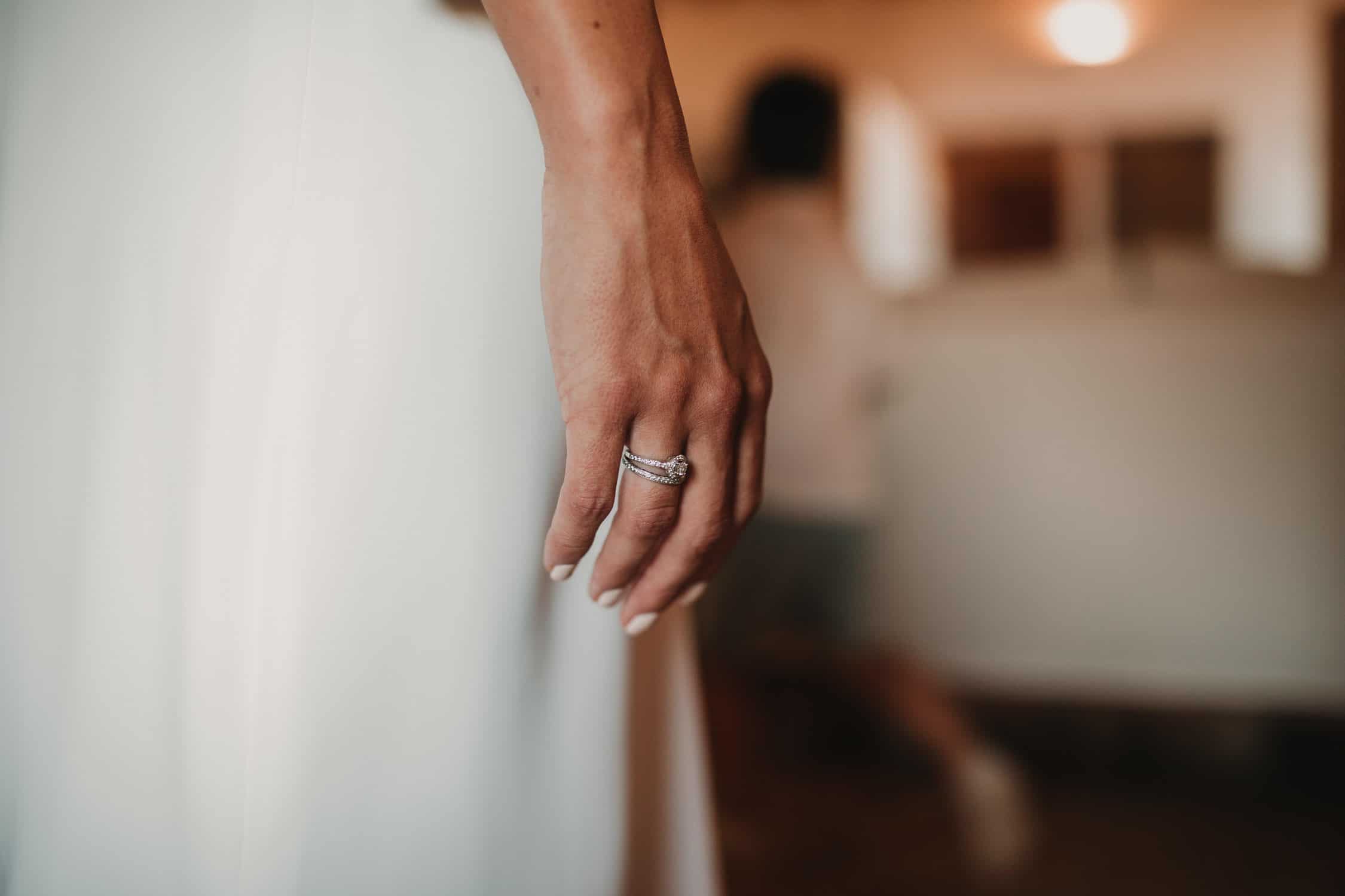 anillo novia laura